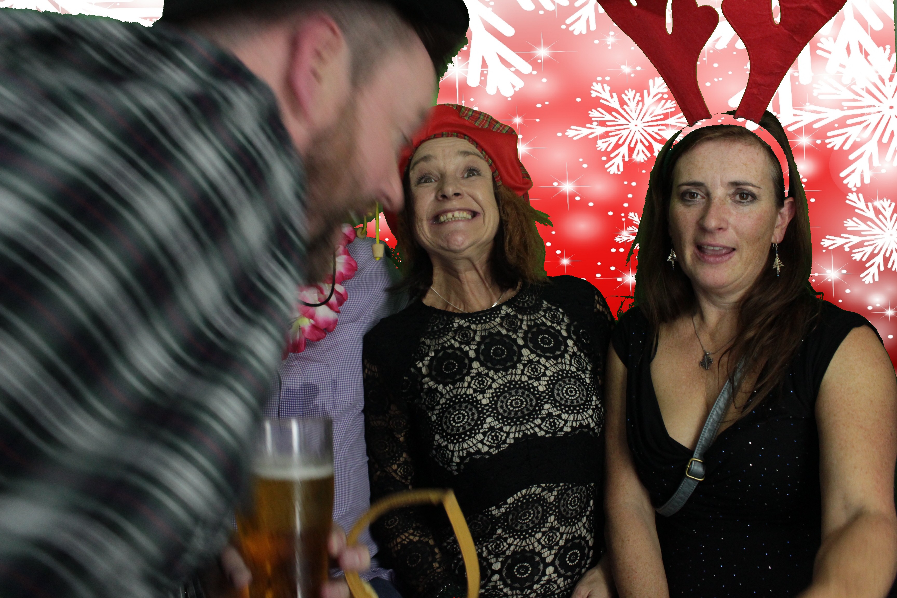 One Line Christmas Party | View more photos from the event at gallery.myphotoboothexperience.co.uk/u/MyPhotoBoothExperienceLtd/One-Line-Christmas-Party